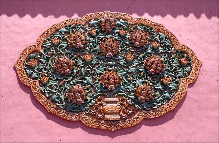 This is an ornate buckle